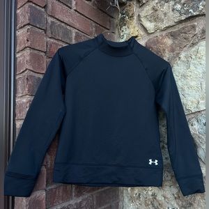 Youth XL black Under Armour long sleeve shirt
*Fits like a women’s adult small*